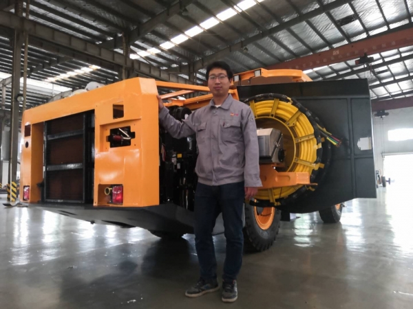 煤矿用车辆自动灭火装置在局部易燃空间的应用