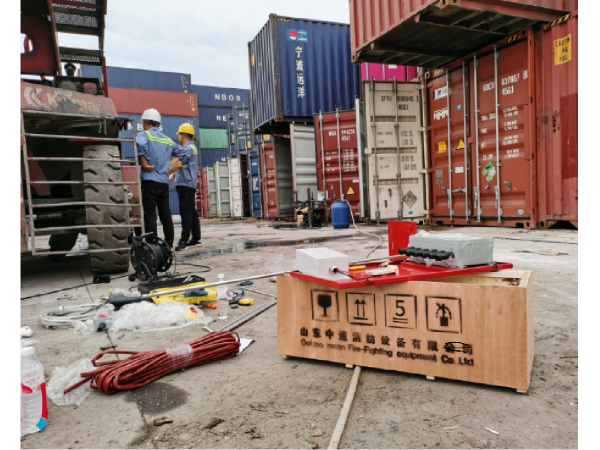 水基自启动灭火装置在港口正面吊的运行原理