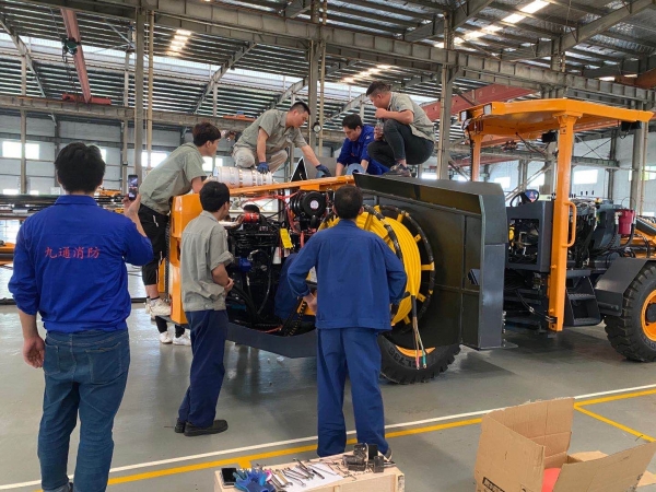 水基型发动机舱自动灭火装置应用于井下矿运车