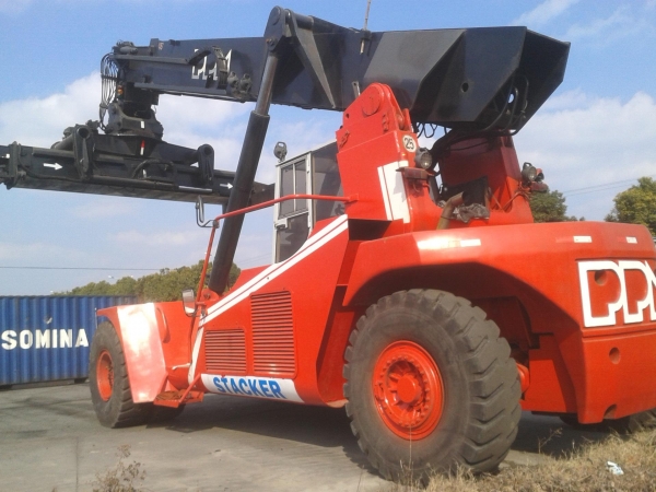 正面吊水基自动灭火装置维保介绍